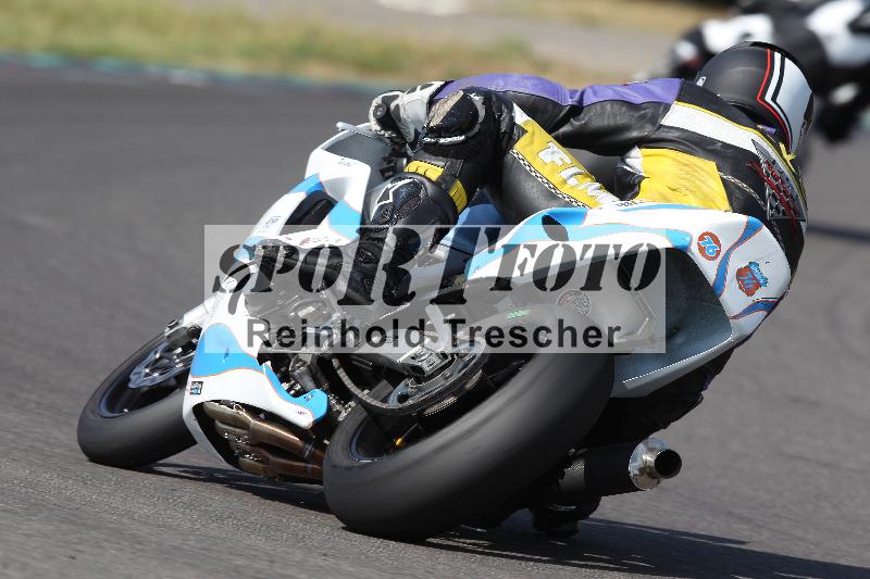 /Archiv-2022/45 28.07.2022 Speer Racing ADR/Gruppe gelb/backside